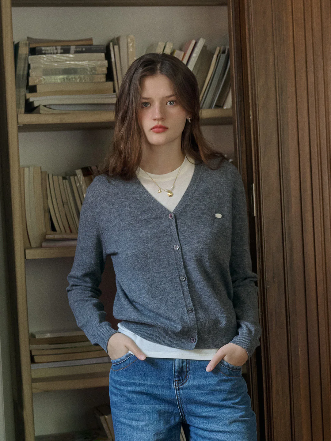 V-neck Simple 100% Wool Cardigan