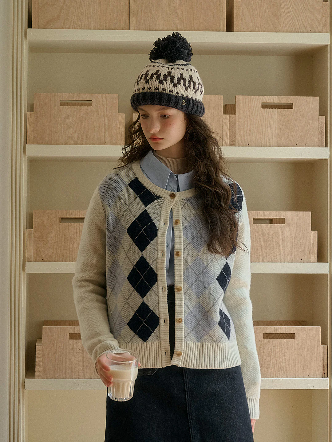 Classic Round Neck Argyle Jacquard 100% Wool Cardigan